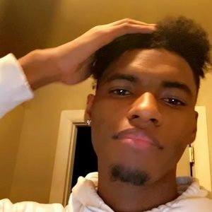 Meet your Posher, Yahmanuel